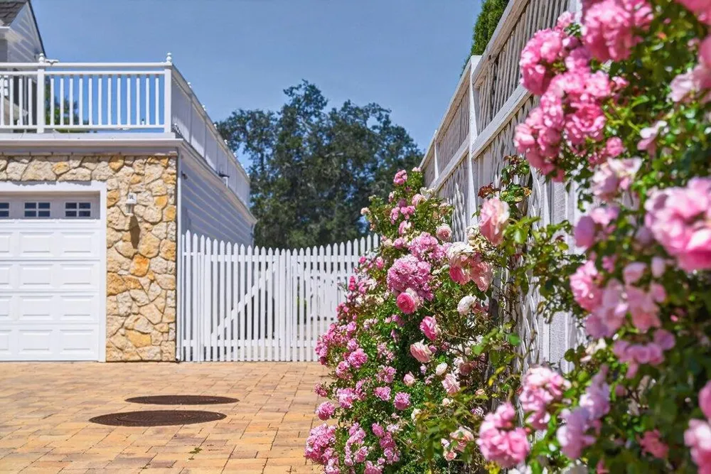 22 Hollins Drive Santa Cruz, CA 95060