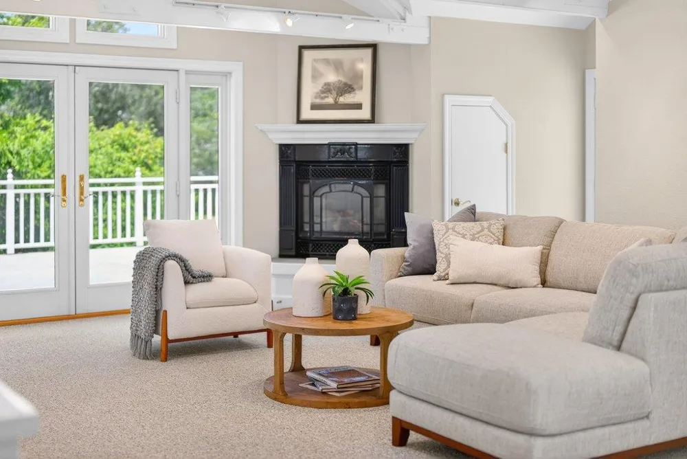 22 Hollins Drive Santa Cruz, CA 95060