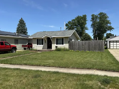 511 Center Avenue