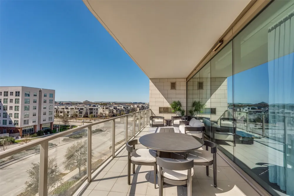 7901 Windrose Avenue #504 Plano, TX 75024