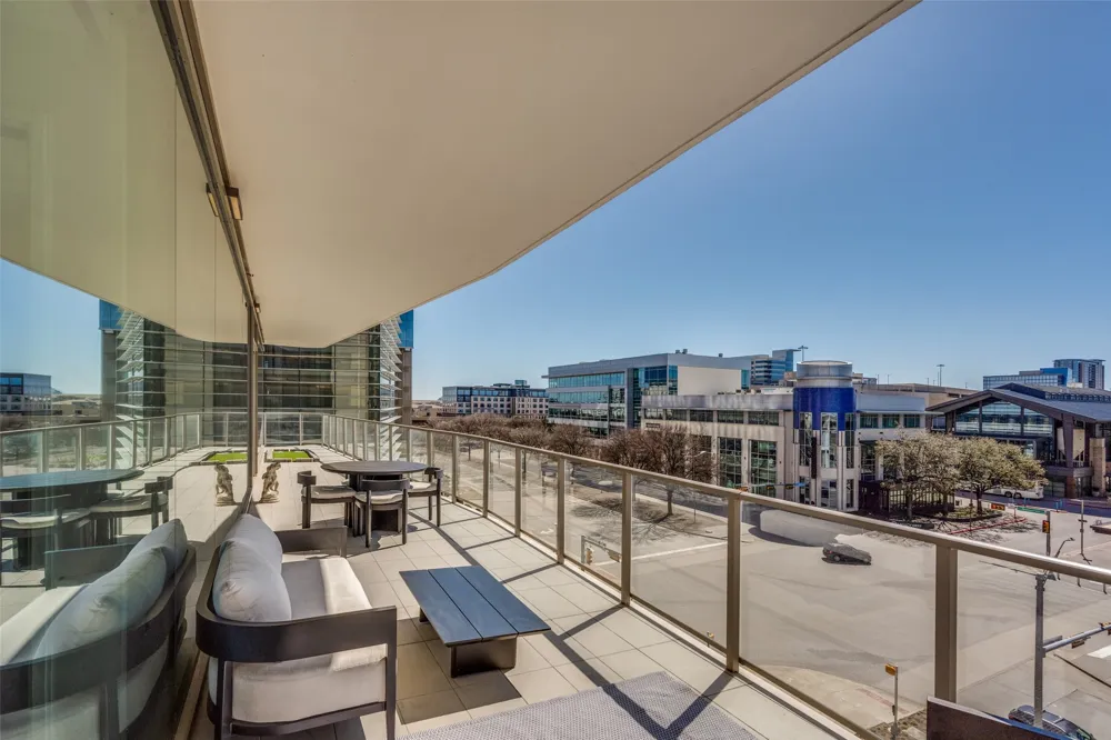 7901 Windrose Avenue #504 Plano, TX 75024
