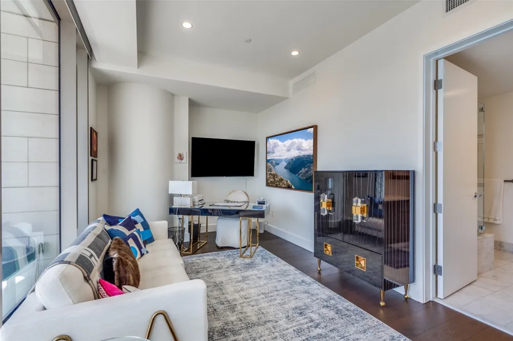 7901 Windrose Avenue #504 Plano, TX 75024
