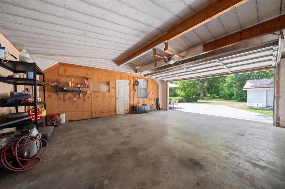 1985 NE 97TH STREED ROAD Anthony, FL 32617