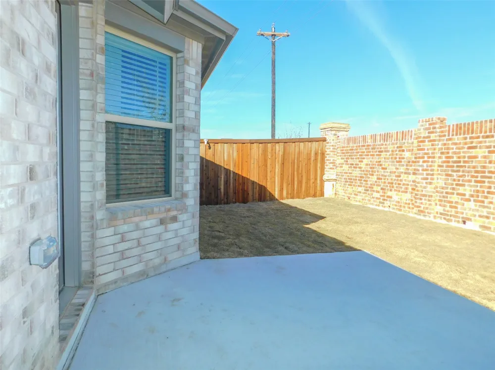 14017 Earlham Street Pilot Point, TX 76258