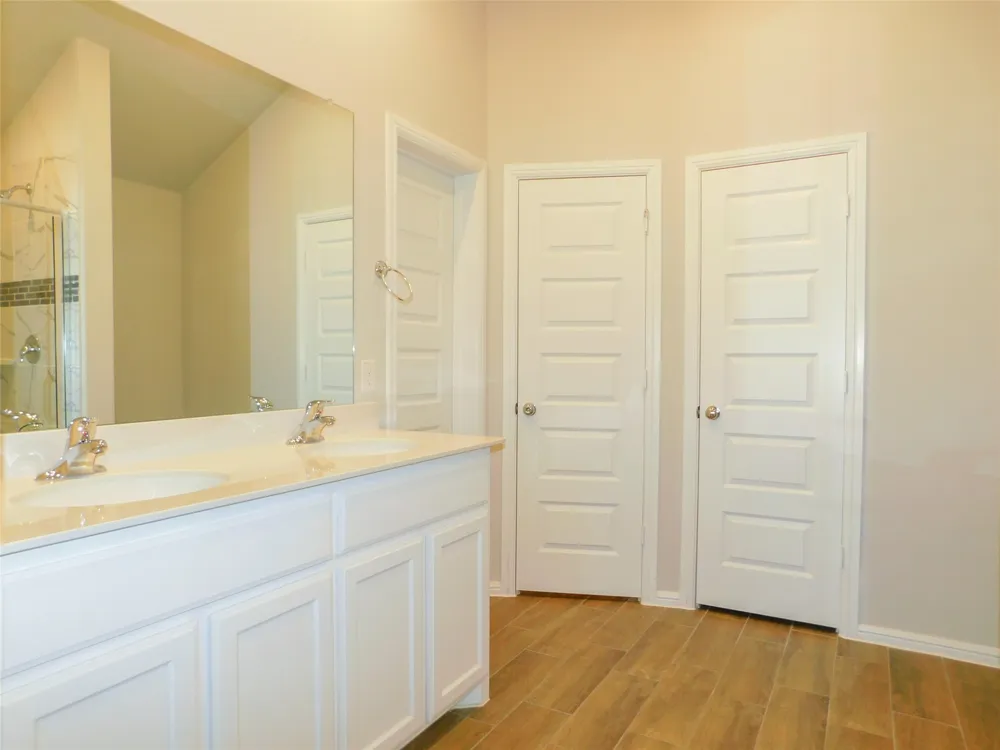 14017 Earlham Street Pilot Point, TX 76258