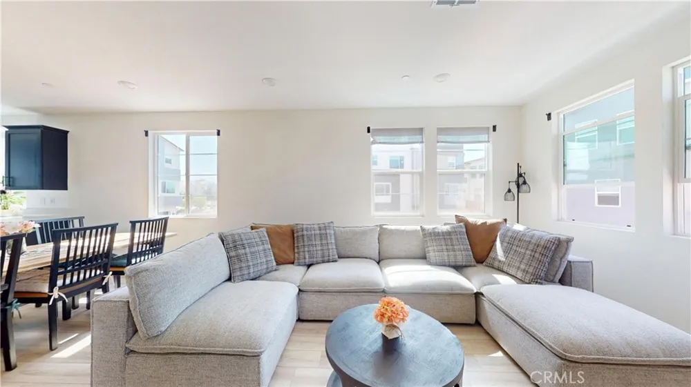 27131 Observation Court Valencia, CA 91381