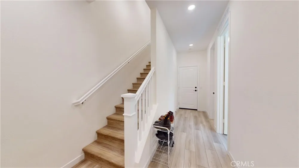27131 Observation Court Valencia, CA 91381