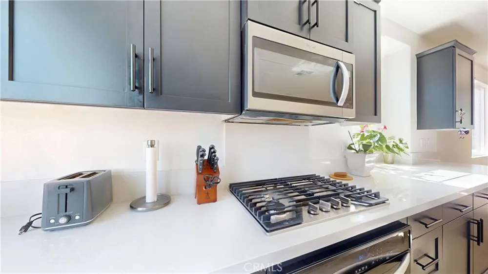 27131 Observation Court Valencia, CA 91381