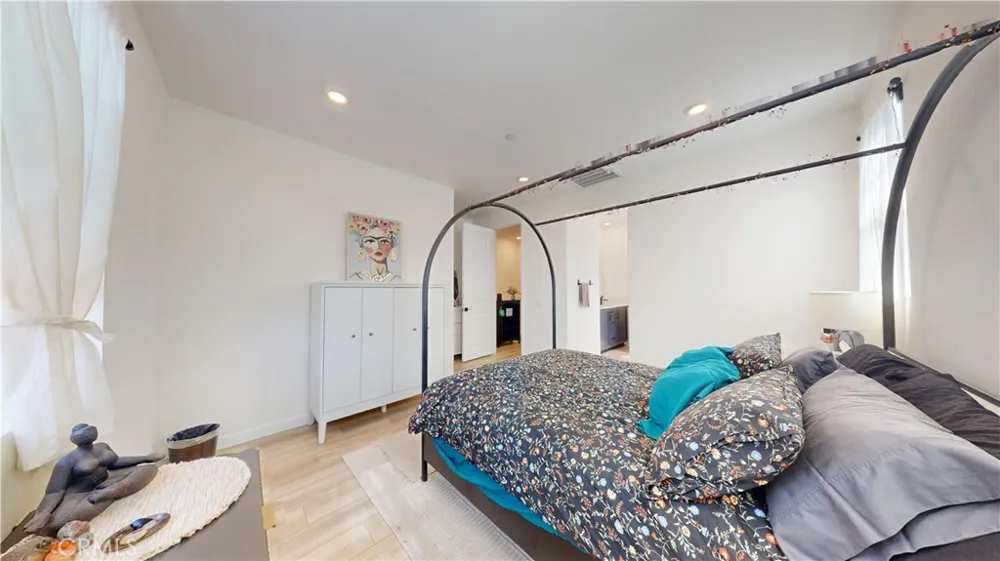 27131 Observation Court Valencia, CA 91381
