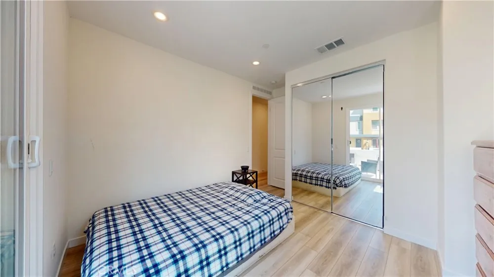 27131 Observation Court Valencia, CA 91381