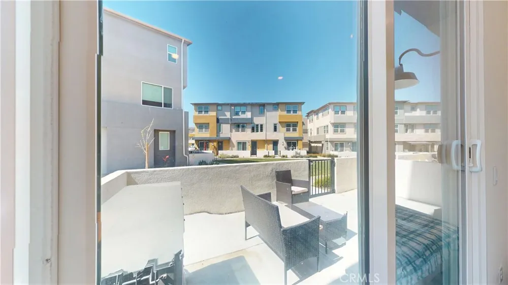27131 Observation Court Valencia, CA 91381