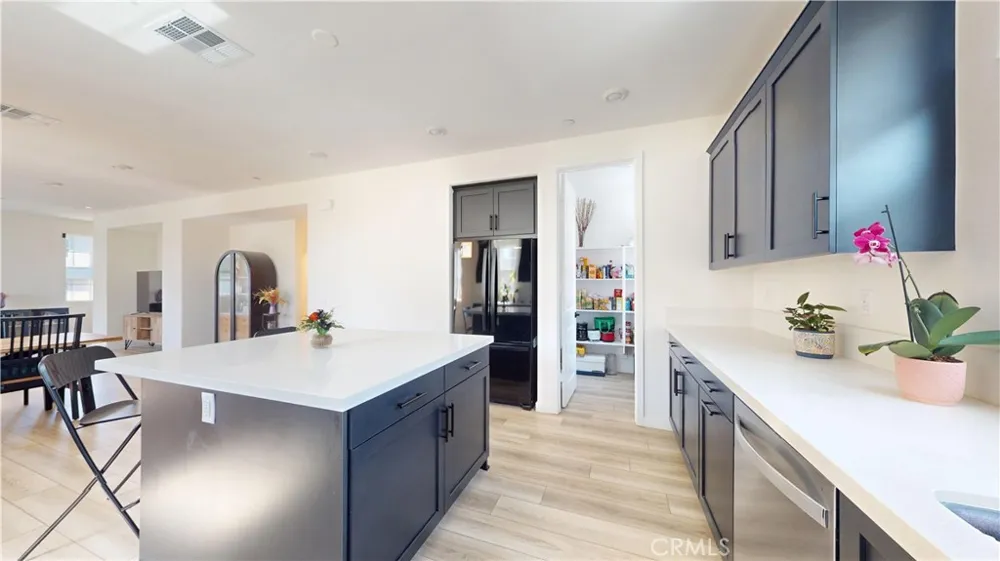 27131 Observation Court Valencia, CA 91381