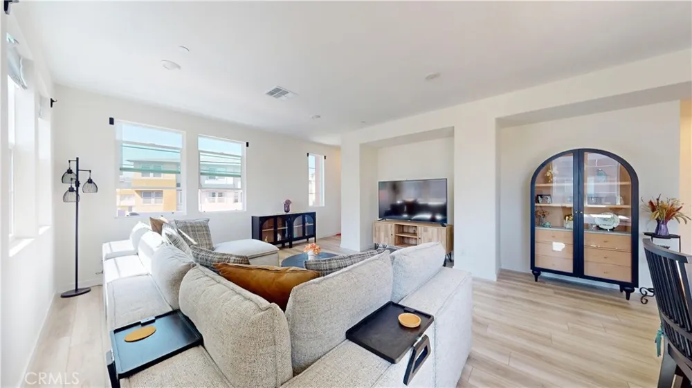 27131 Observation Court Valencia, CA 91381