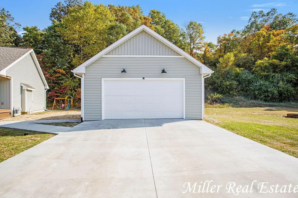 14607 North Avenue Assyria Township, MI 49021