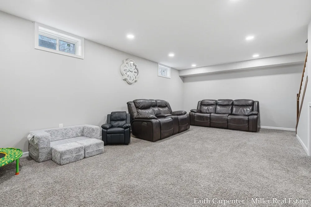 14607 North Avenue Assyria Township, MI 49021