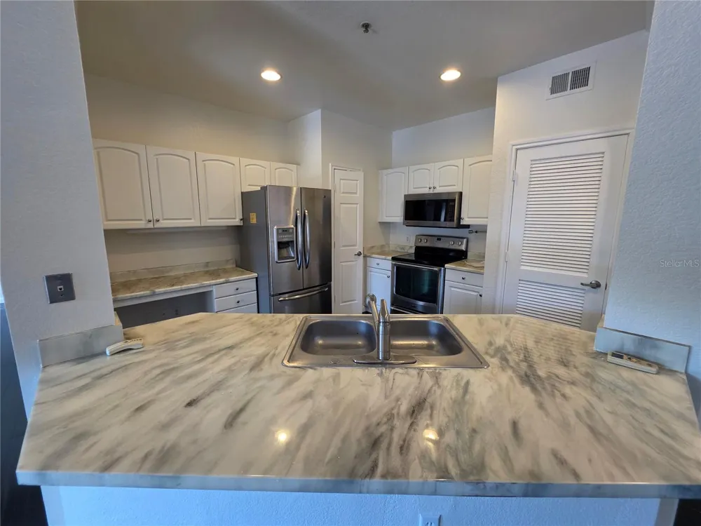 860 ORANGE AVENUE #213 Orlando, FL 32801