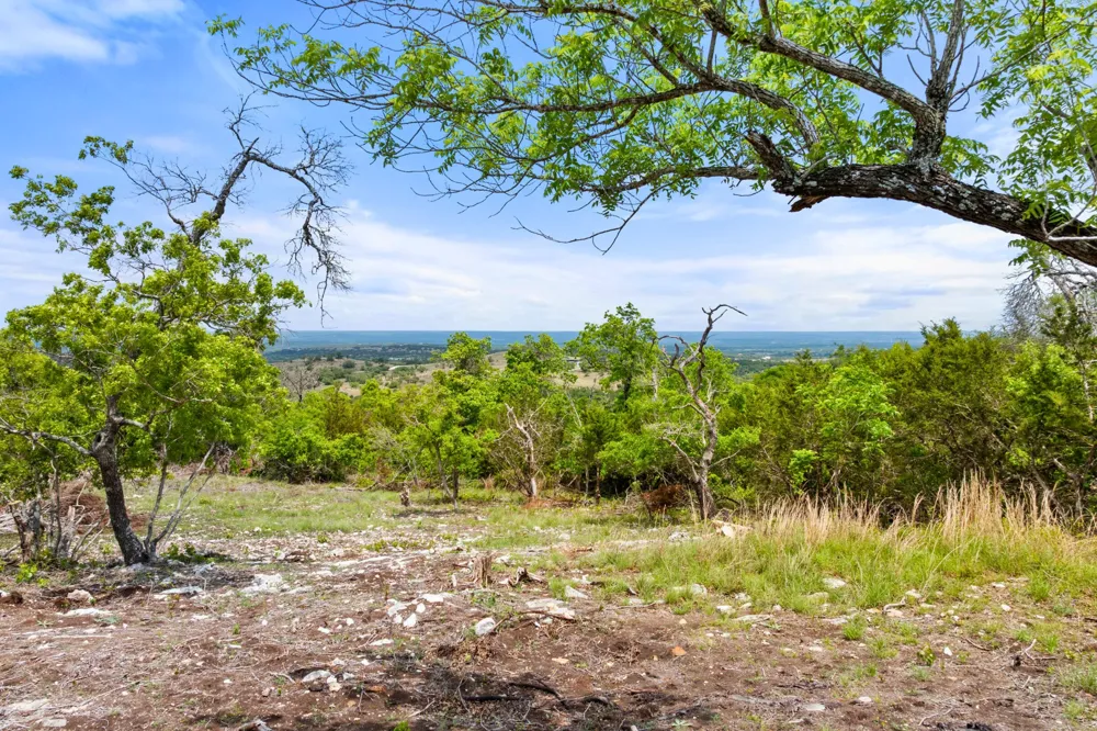 408 Osage Way Johnson City, TX 78636