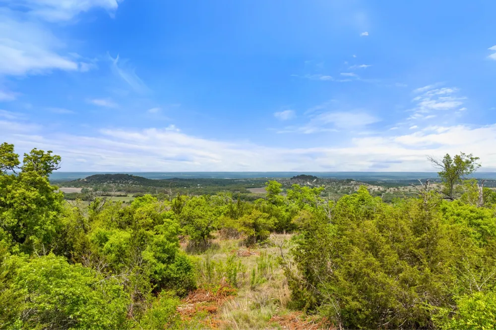 408 Osage Way Johnson City, TX 78636