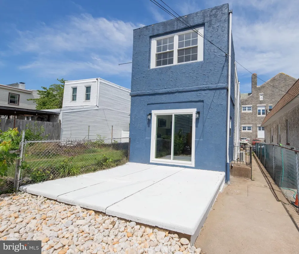 4627 EDGEMONT STREET Philadelphia, PA 19137