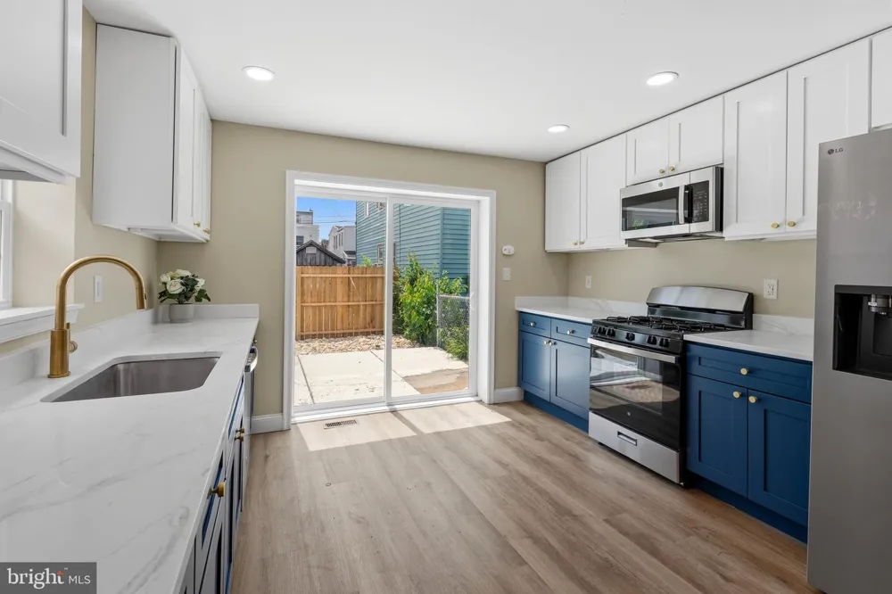 4627 EDGEMONT STREET Philadelphia, PA 19137