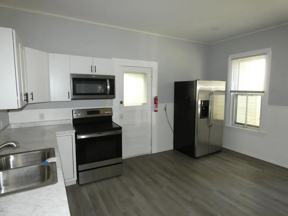 814 Central Place Kalamazoo, MI 49008