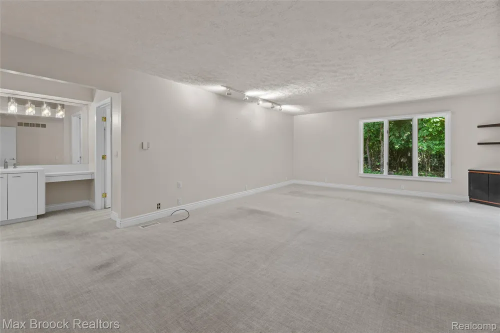 3685 Quail Hollow Drive Bloomfield Hills City, MI 48302