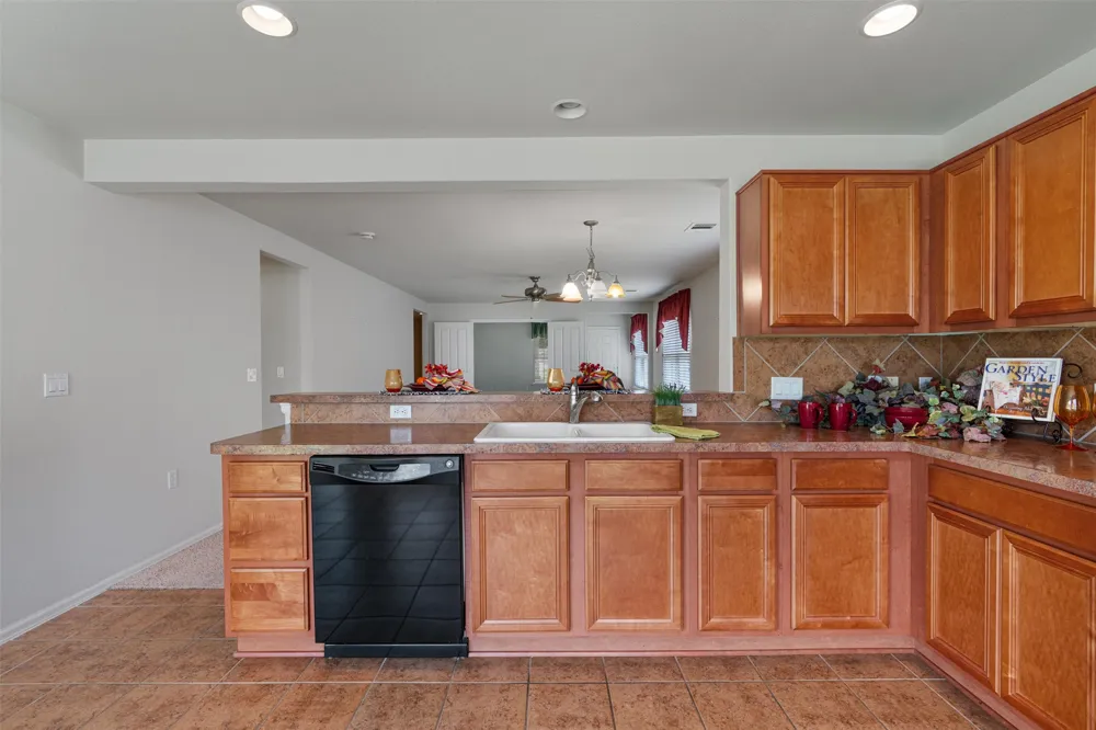 215 Salt Creek Lane Georgetown, TX 78633