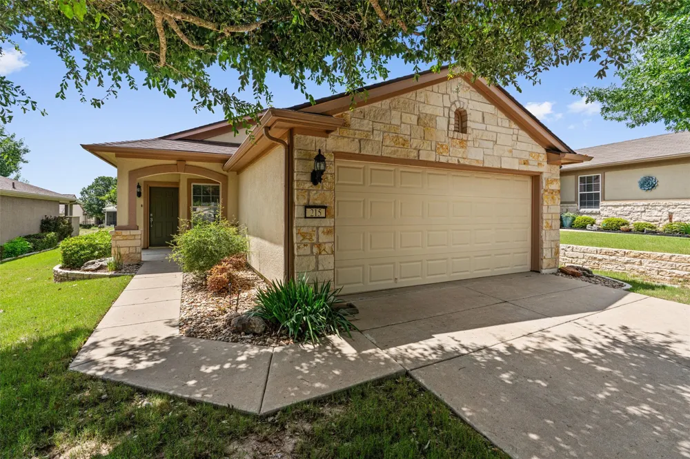 215 Salt Creek Lane Georgetown, TX 78633
