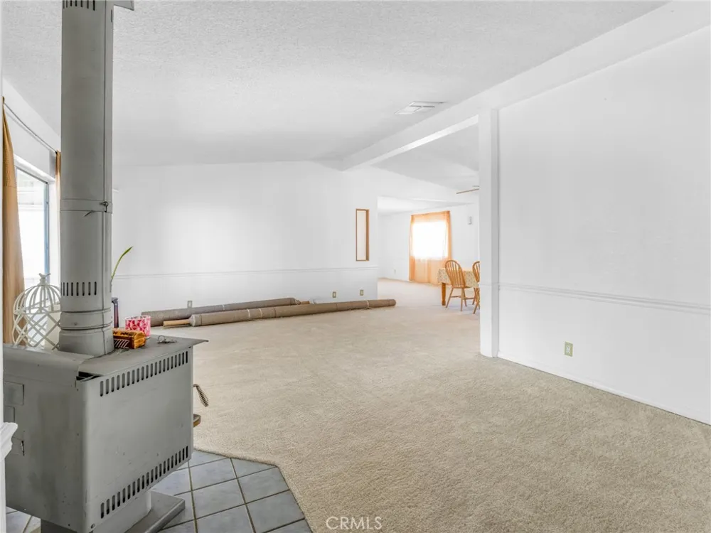 10164 White Phelan, CA 92371