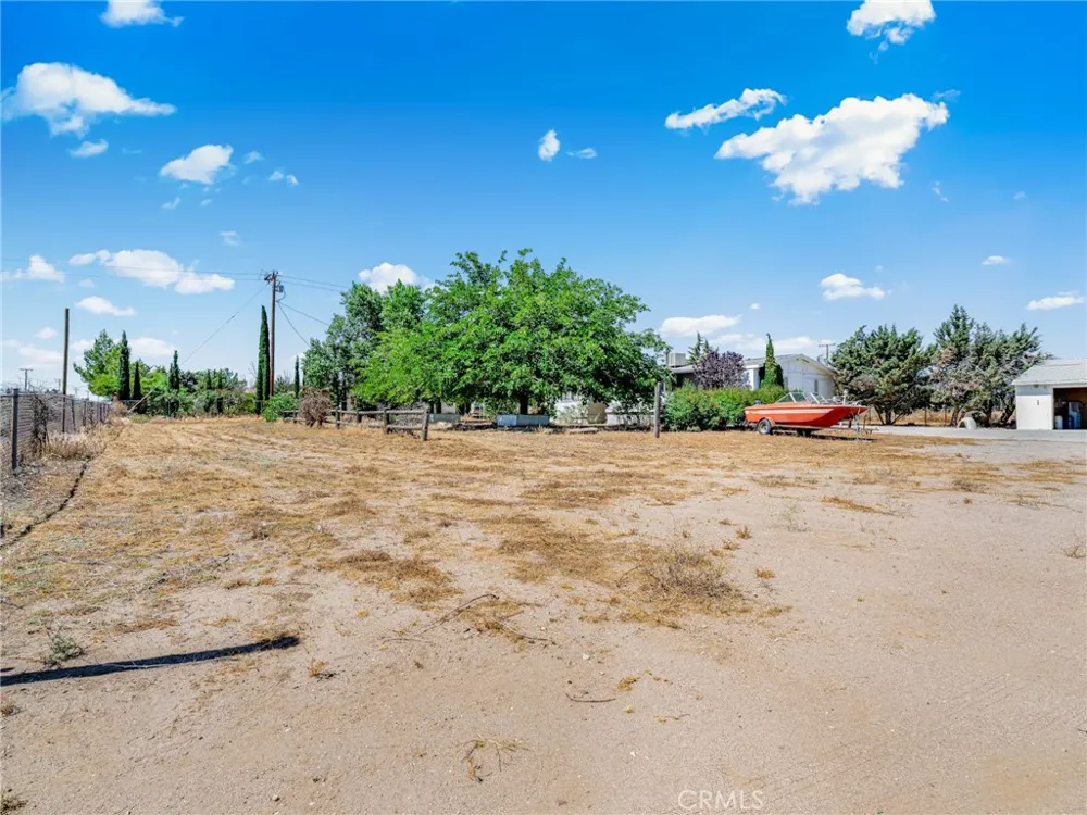 10164 White Phelan, CA 92371