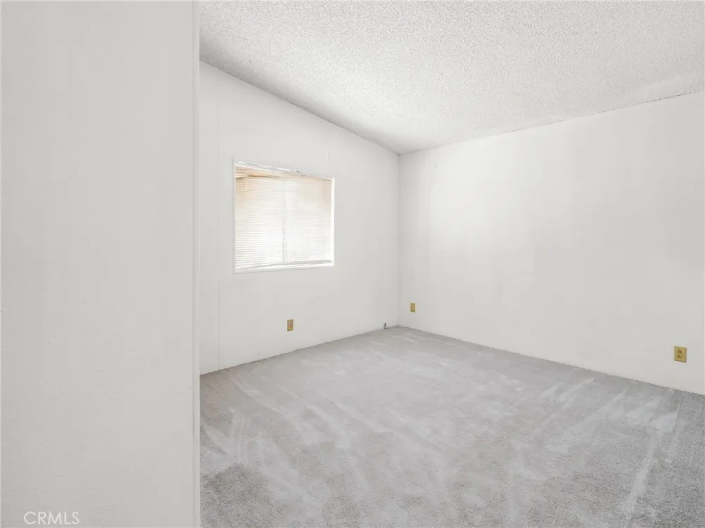 10164 White Phelan, CA 92371