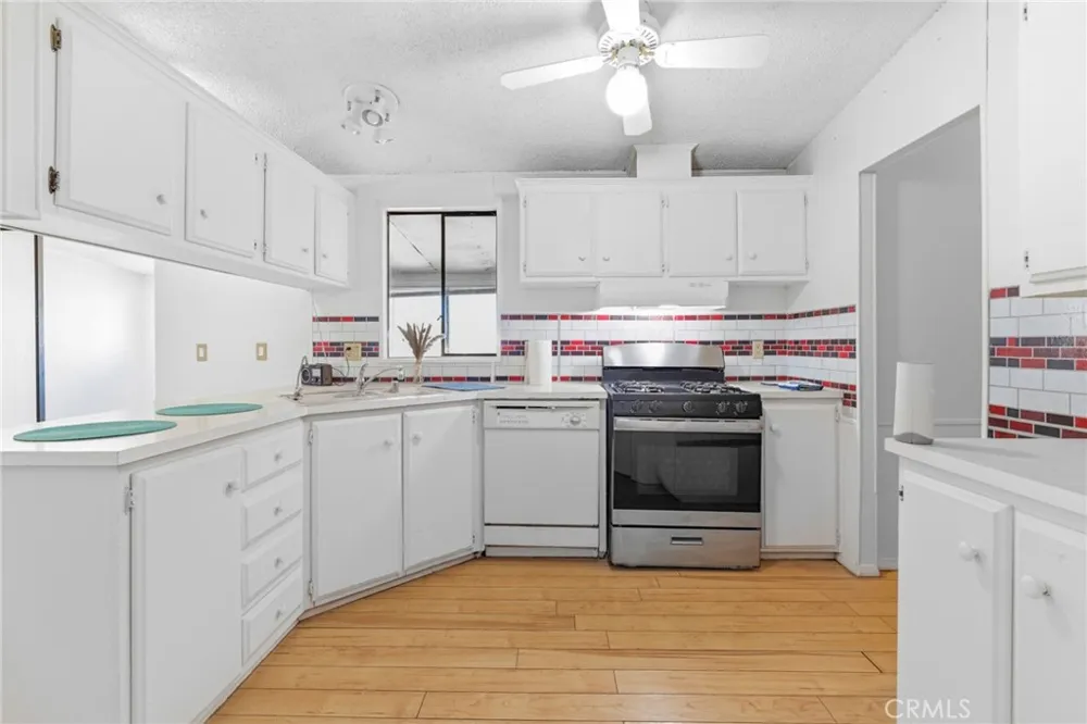 10164 White Phelan, CA 92371