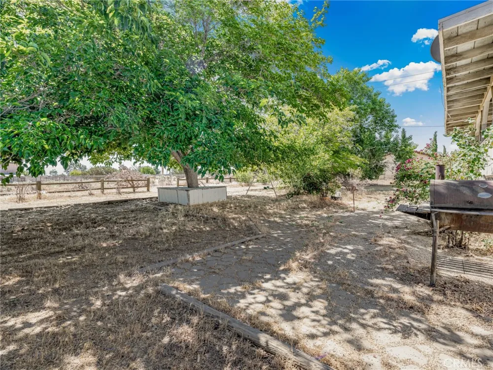 10164 White Phelan, CA 92371