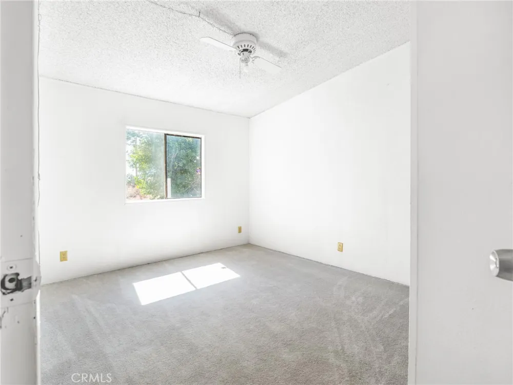 10164 White Phelan, CA 92371