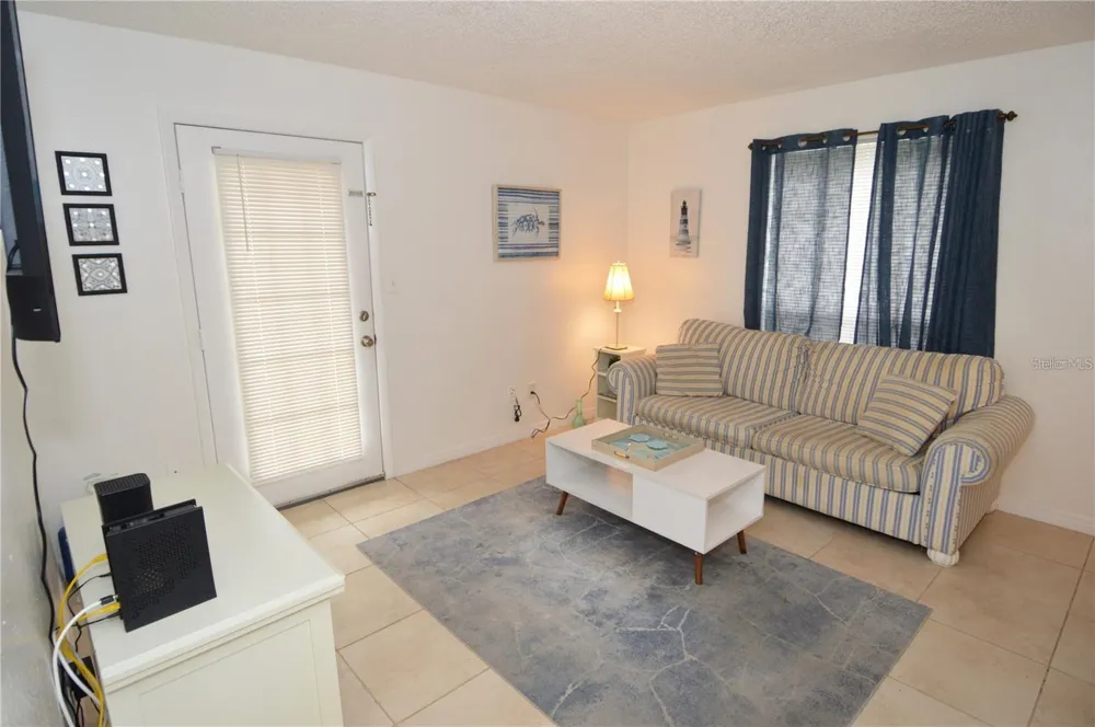 8625 MALLARD RESERVE DRIVE #101 Tampa, FL 33614
