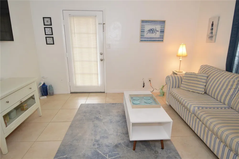 8625 MALLARD RESERVE DRIVE #101 Tampa, FL 33614