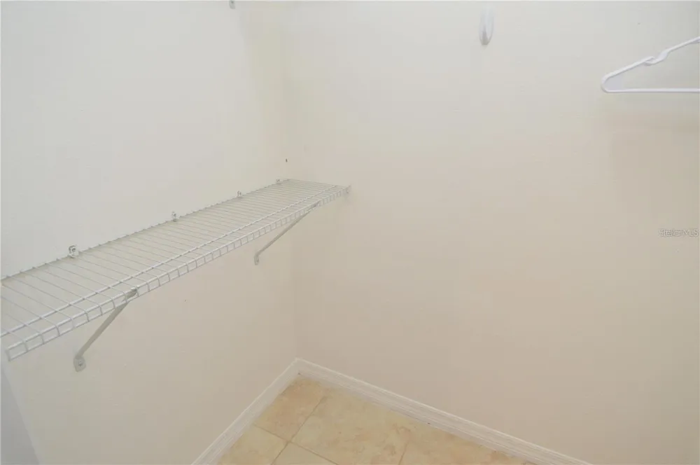 8625 MALLARD RESERVE DRIVE #101 Tampa, FL 33614
