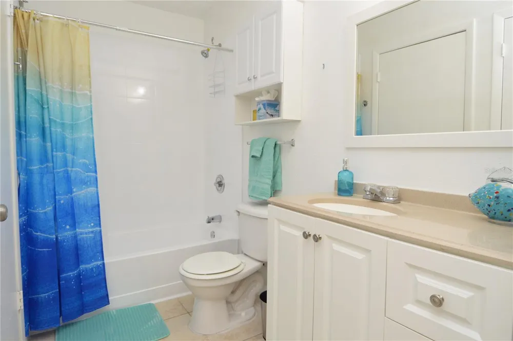 8625 MALLARD RESERVE DRIVE #101 Tampa, FL 33614