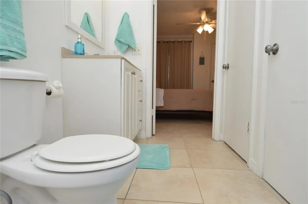 8625 MALLARD RESERVE DRIVE #101 Tampa, FL 33614