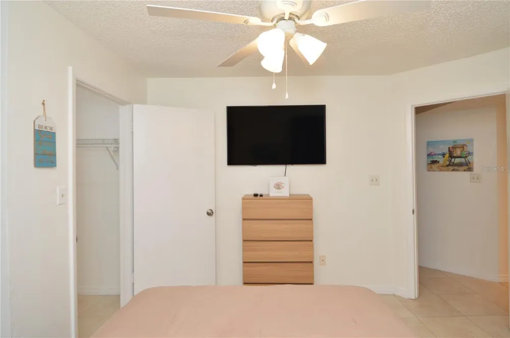 8625 MALLARD RESERVE DRIVE #101 Tampa, FL 33614