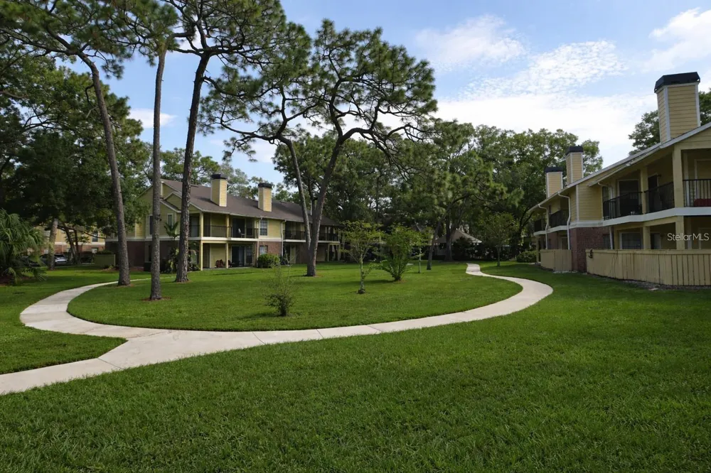 8625 MALLARD RESERVE DRIVE #101 Tampa, FL 33614