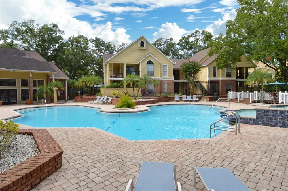 8625 MALLARD RESERVE DRIVE #101 Tampa, FL 33614