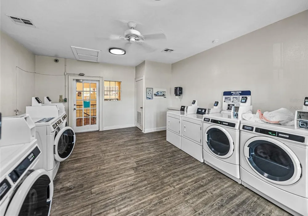 8625 MALLARD RESERVE DRIVE #101 Tampa, FL 33614