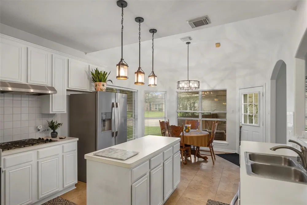 11910 Susie Court Pinehurst, TX 77362
