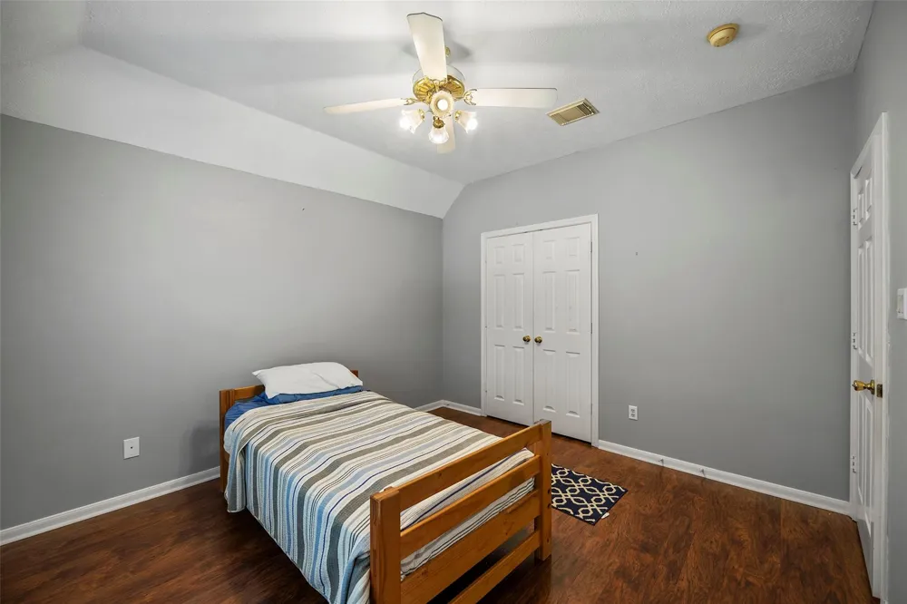 11910 Susie Court Pinehurst, TX 77362