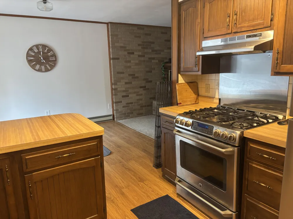 11983 Middle Beach Road Naubinway, MI 49762