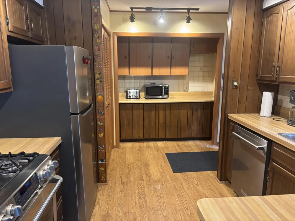 11983 Middle Beach Road Naubinway, MI 49762