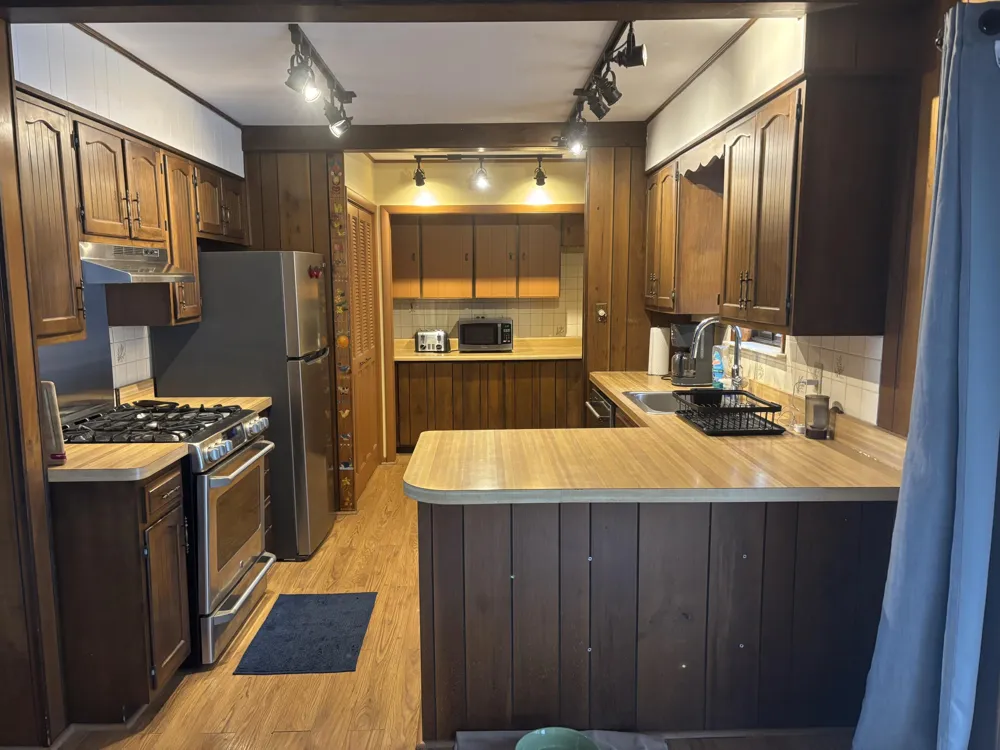 11983 Middle Beach Road Naubinway, MI 49762