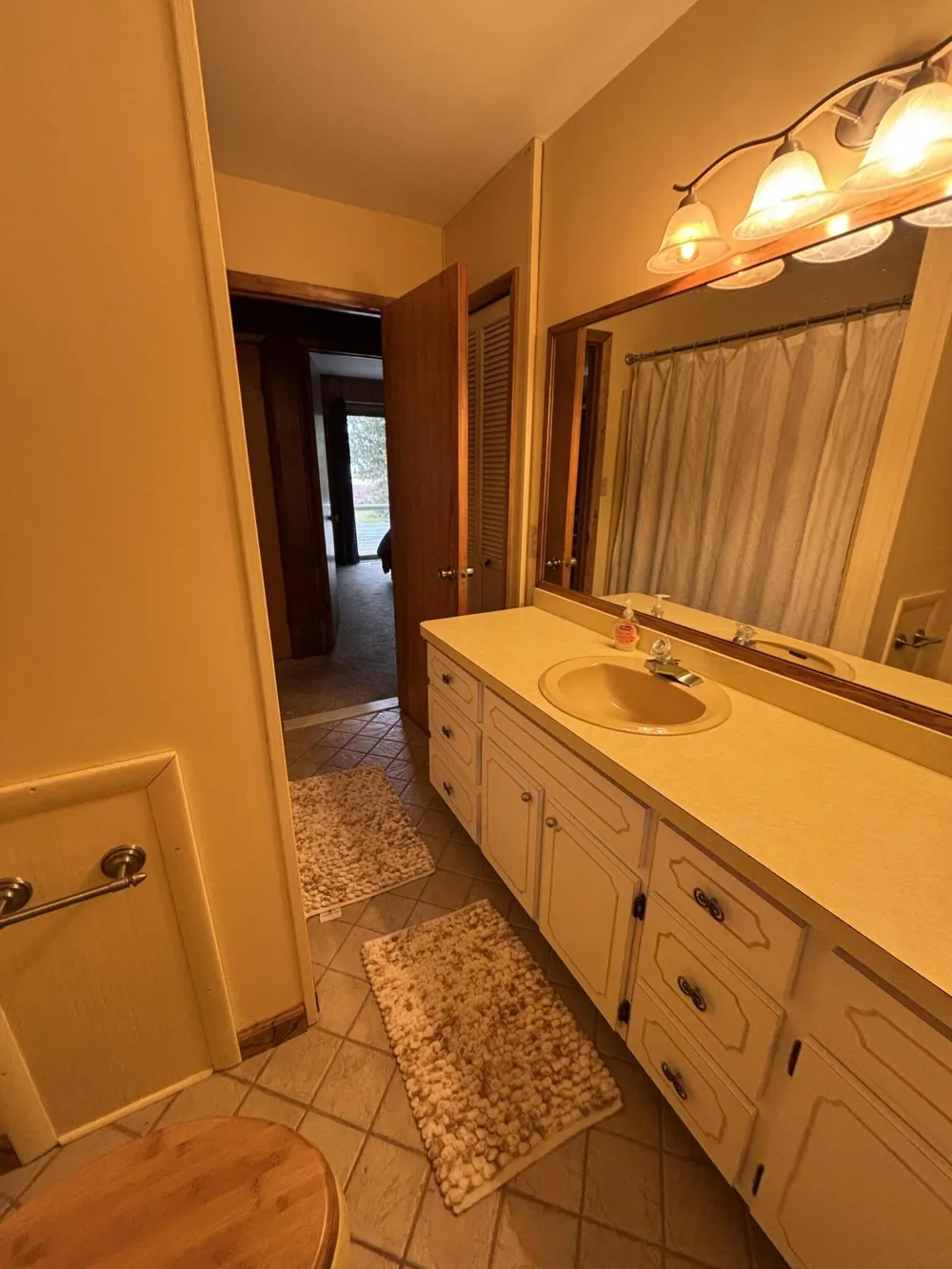 11983 Middle Beach Road Naubinway, MI 49762