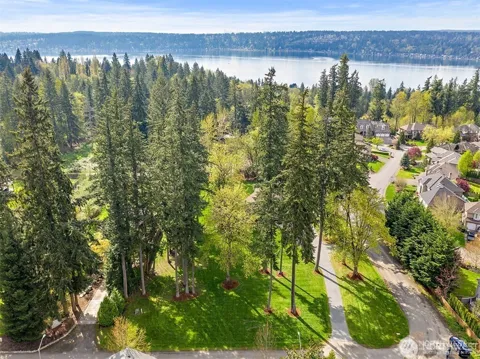 409 XX 209th Avenue SE